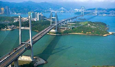 香港青马大桥(世界第一座双层双塔直拉索式钢结构跨海大桥)